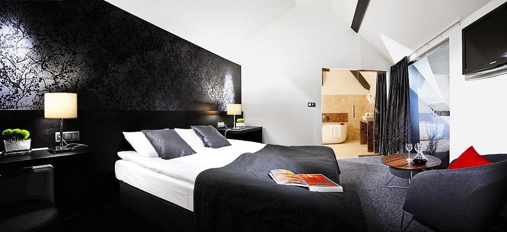 Hotel Remes Opalenica Eksteriør bilde
