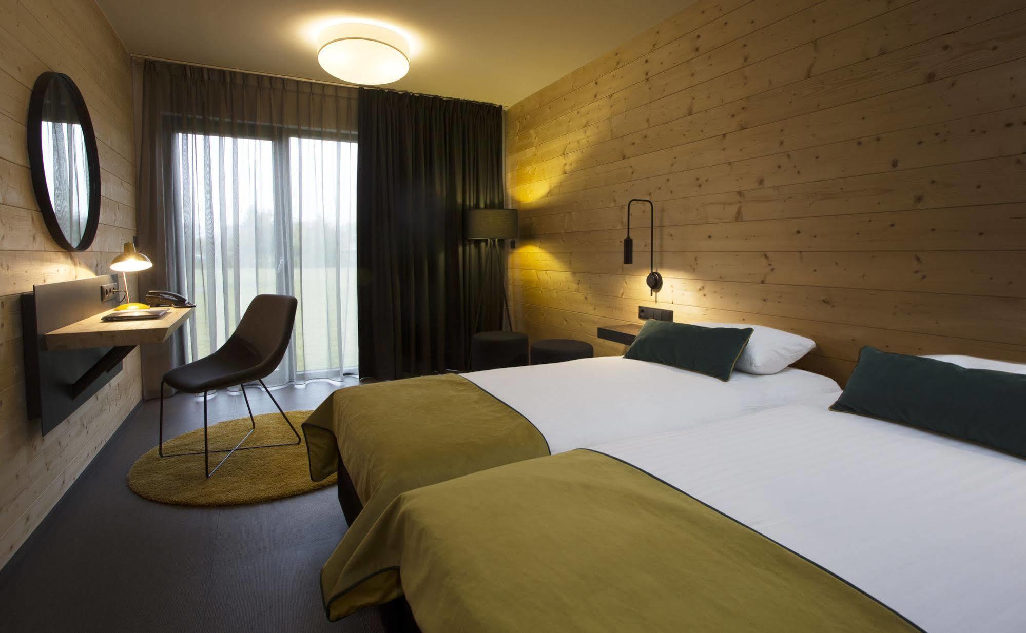 Hotel Remes Opalenica Eksteriør bilde